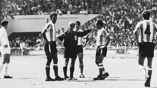 Geburtsstunde der Roten Karte: Argentinier Rattin verstorben