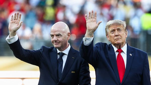 Abgeordnerter fordert Aufklärung über FIFA-Kontakte zu Trump