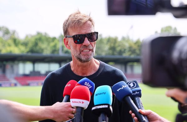 Bundestrainer mit Brause-Cap: Ein Amt kennt keine zwei Herren - auch bei Klopp nicht