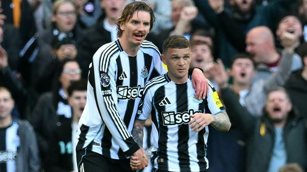 Woltemade (l.) spielt noch bei Newcastle