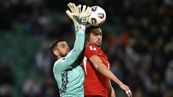 Dimitar Mitov (li.) spielt für St. Pauli