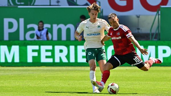 Justvan (r.) gehörte zu den prägenden Figuren des Derbys