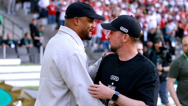 Vincent Kompany (l.) und Sebastian Hoeneß im Mai