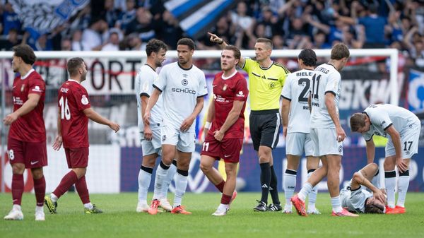 Enges Spiel zwischen Großaspach und Bielefeld (weiß)