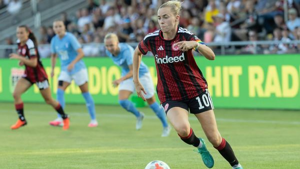 Hohe Hürde für die SGE um Laura Freigang