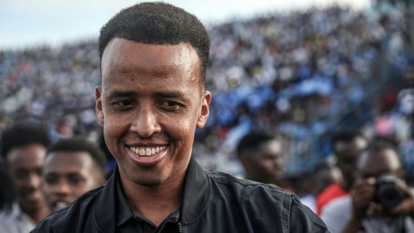 Schiedsrichter Omar Artan