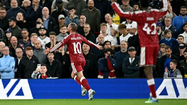 Liverpools Alexis Mac Allister feiert sein Tor