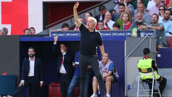 Vergebens: Mourinho verliert das Stadtderby