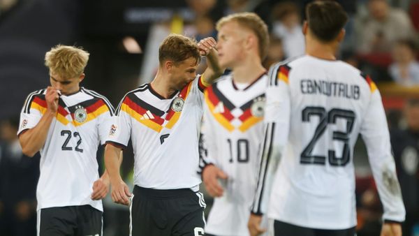 DFB-Spieler nach der Niederlage gegen Griechenland