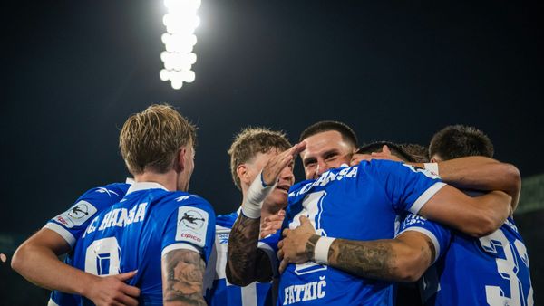 Jubel im Ostseestadion: Rostock gewinnt spät