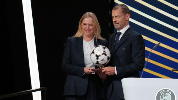Gegen Infantino: Van Damme (l) und Ceferin