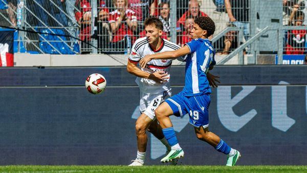 Louey Ben Farhat (r.) im KSC-Trikot