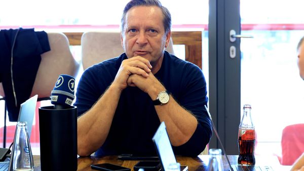 Horst Heldt bei einer Gesprächsrunde am Dienstag