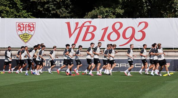 2026.09.08 Deutschland, Stuttgart, Fußball VfB Stuttgart Training, Feature Warm up *** September 8, 2026, Germany, Stuttgart, Soccer: VfB Stuttgart Practice, Feature: Warm-up