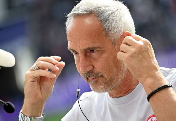 19.09.2026, xjhx, Fussball 1.Bundesliga, Eintracht Frankfurt - SC Freiburg v.l. Trainer Adolf Adi Hütter (Eintracht Frankfurt) (DFL DFB REGULATIONS PROHIBIT ANY USE OF PHOTOGRAPHS as IMAGE S