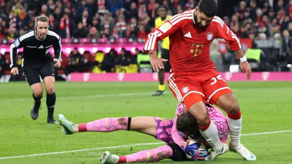 Ismael Saibari verletzt sich im Duell mit Gregor Kobel