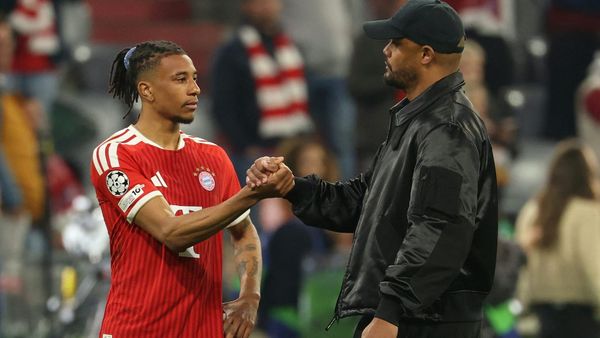 Kompany (r.) und sein Mittelfeldspieler Olise