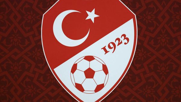 Der türkische Fußballverband greift weiter durch