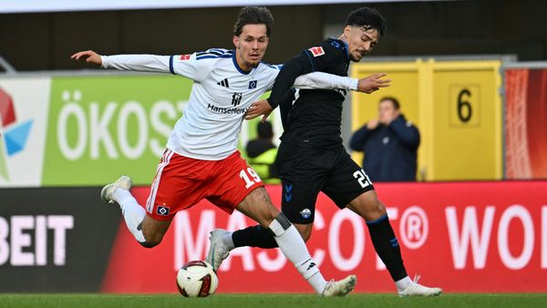 Otto Stange (l.) und Laurin Ulrich im Zweikampf