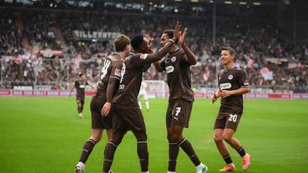 St. Pauli jubelt über die Führung