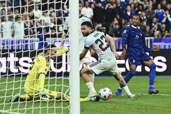 France v Belgium - UEFA Nations League 2026 PARIS, FRANCE - OCTOBER 05 : Olise Michael midfielder of France scores a goal , Vandevoordt Maarten goalkeeper of Belgium during the UEFA Nations 