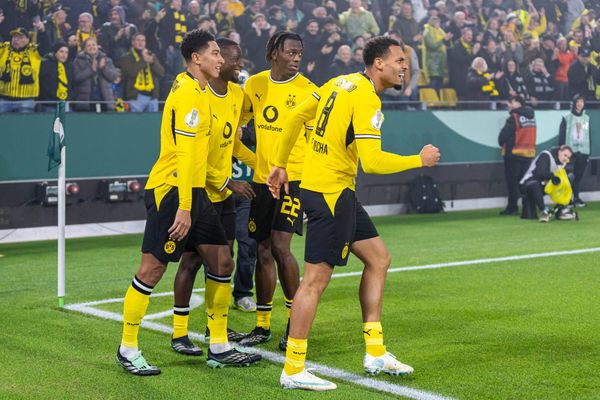 Jobe Bellingham (Borussia Dortmund, 07), Serhou Guirassy (Borussia Dortmund, 09) (Torschuetze), Joane Gadou (Borussia Dortmund, 22), Felix Nmecha (Borussia Dortmund, 08) jubeln ueber das Tor