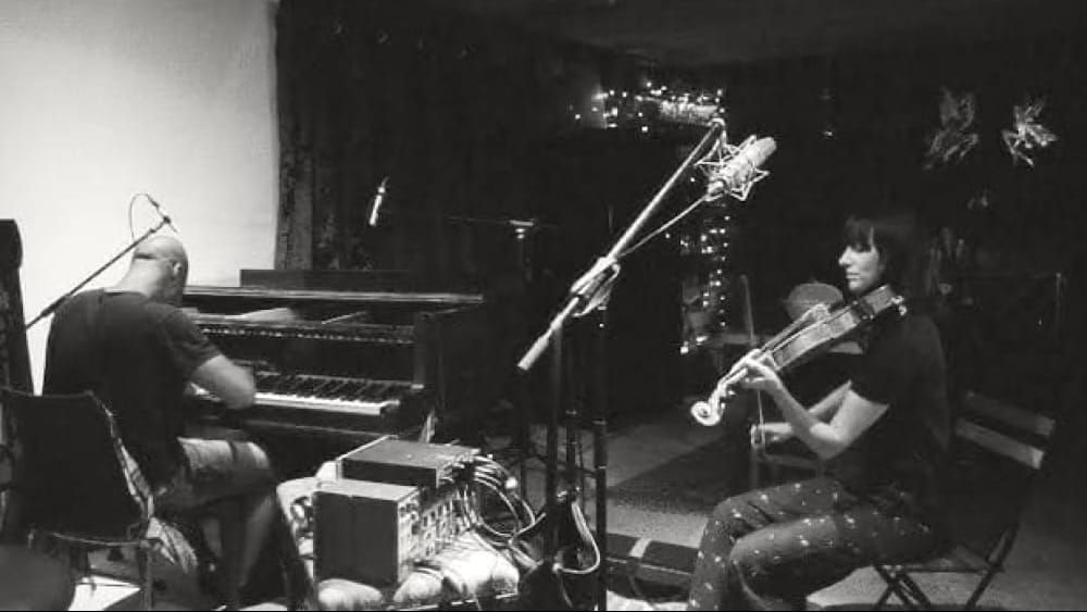 Richard Bundy & Anna Phoebe :: From the Edge