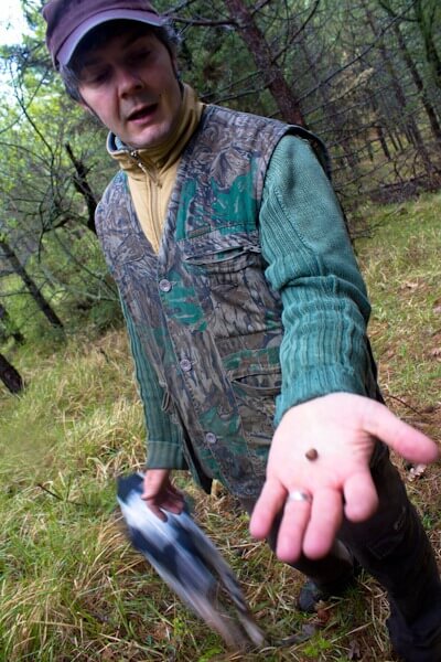 A successful truffle hunt at Agritourismo Ca Solare in northern Umbria.