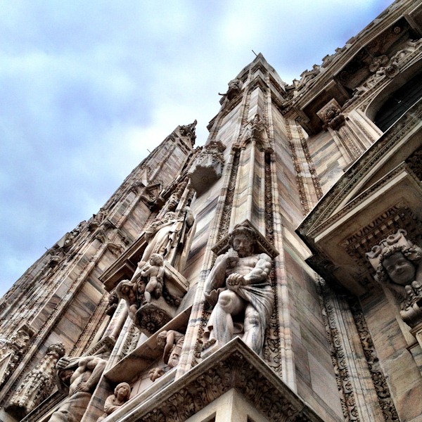 Is that guy wearing a skirt?