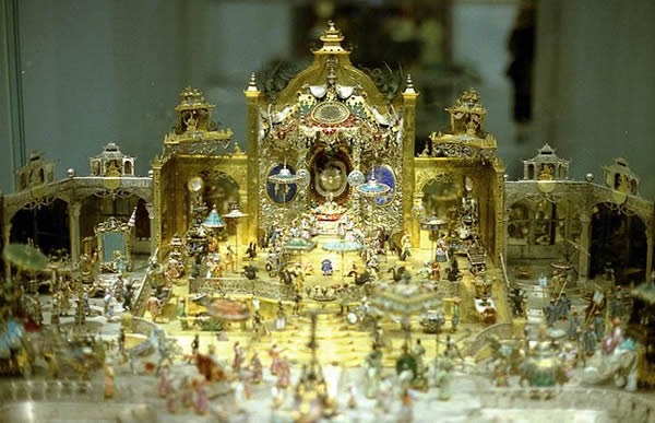 Royal Household at Delhi