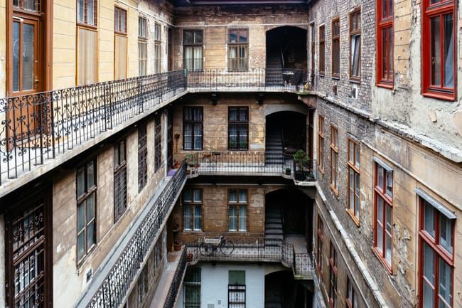 Budapest Apartment(s) Tour Post image