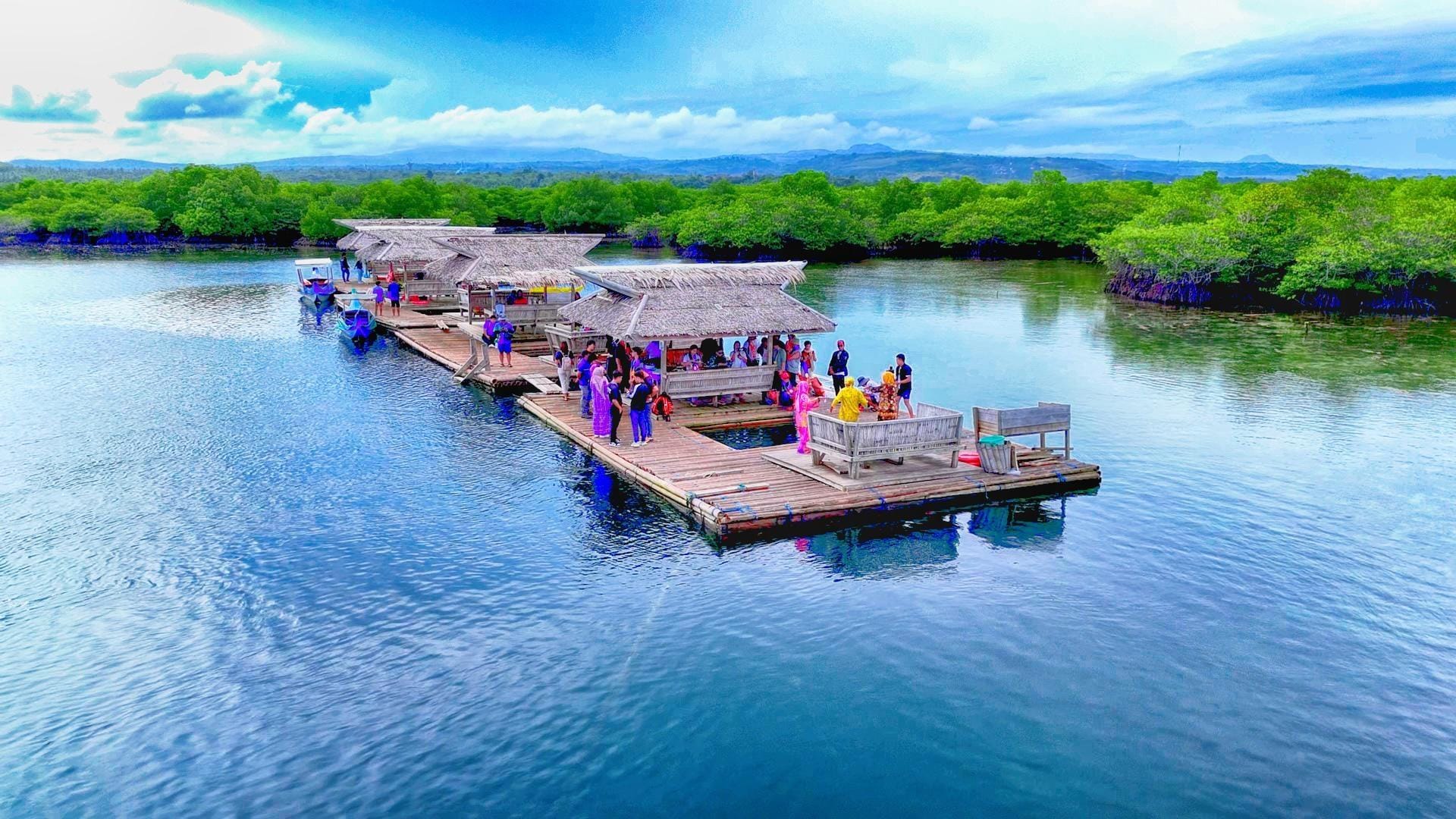 Floating cottages by Marang-Marang Women's Association of Basilan