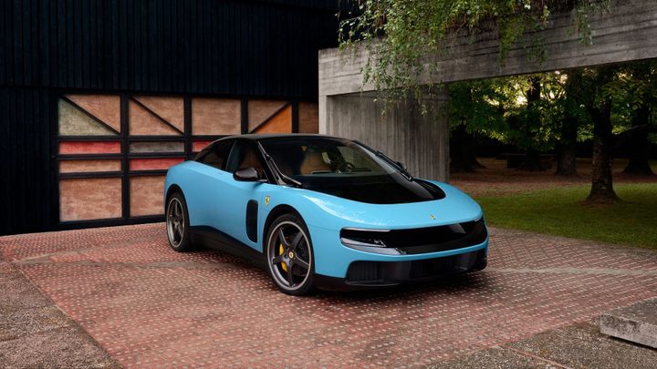 Der Ferrari Luce: Warum der Internet-Hass der Aktie völlig egal sein könnte