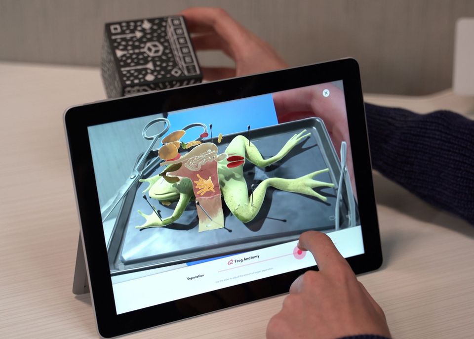 Bringing Digital Teaching Aids into your Classroom with AR
