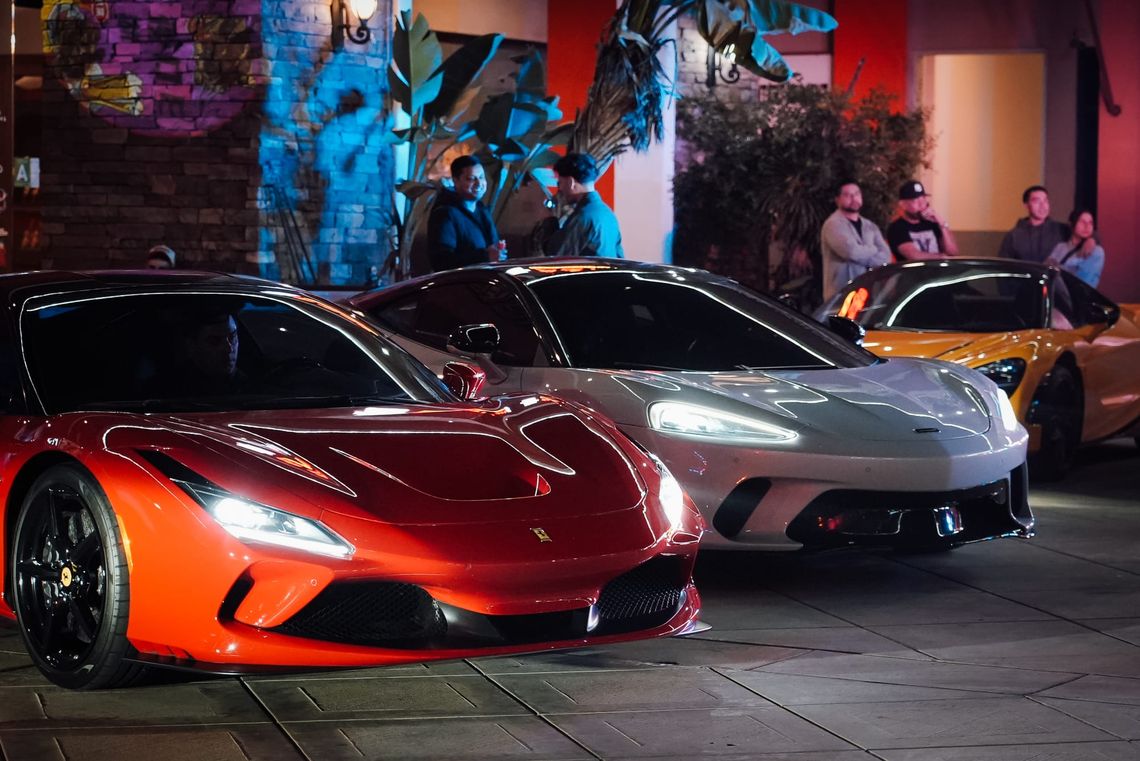Car Meet - Full House