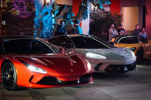 Car Meet - Full House