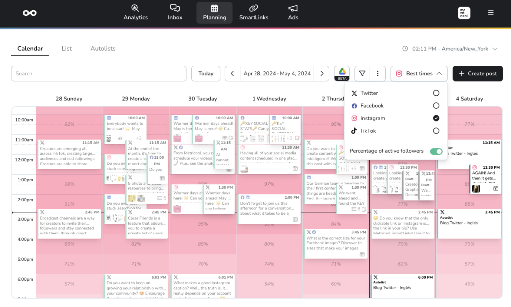 Metricool content calendar view with scheduled posts across multiple platforms, highlighting how social media scheduling tools plan, organize, and optimize publishing times.