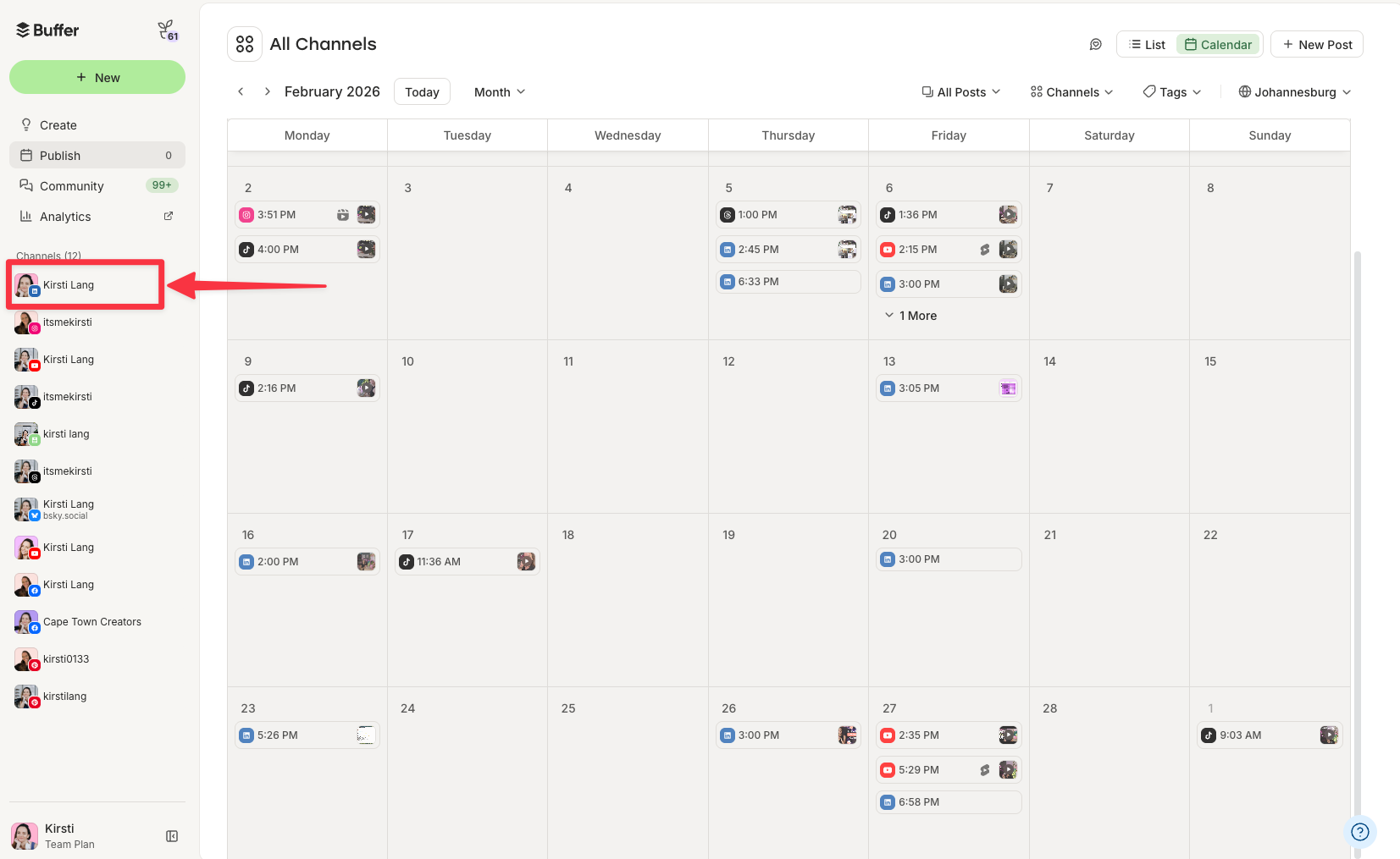 Buffer social media calendar with LinkedIn profile selected in the sidebar, showing scheduled posts and planning workflow to optimize the best time to post on LinkedIn.