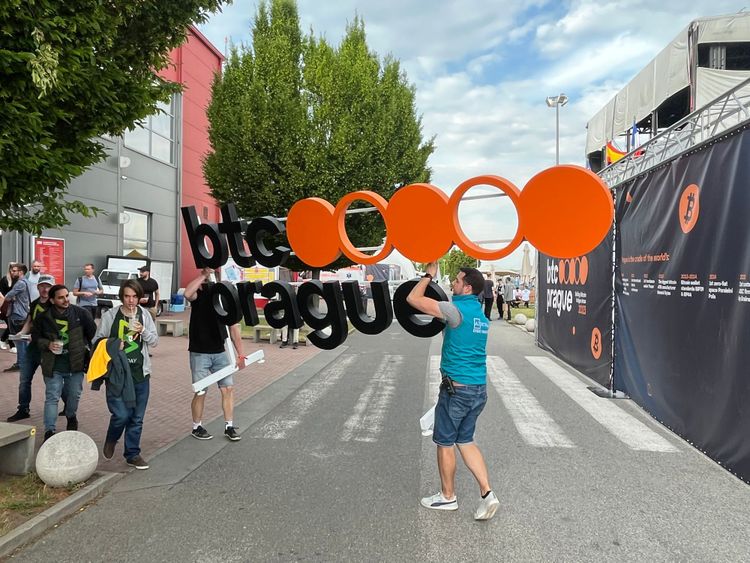 Bitkoinas ir aš Prahoje: kas ten vyko ir kaip viskas atrodė
