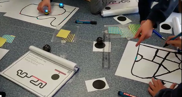 Mit dem Ozobot die Welt der Programmierung erkunden