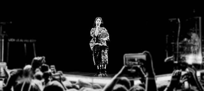 Image of: However Billie Eilish Dresses, She Just Can't Win