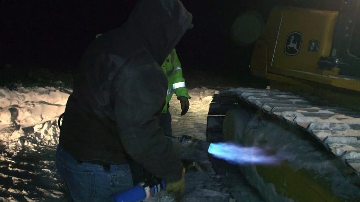 'Alaska Mega Machines' is heavier than six blue whales