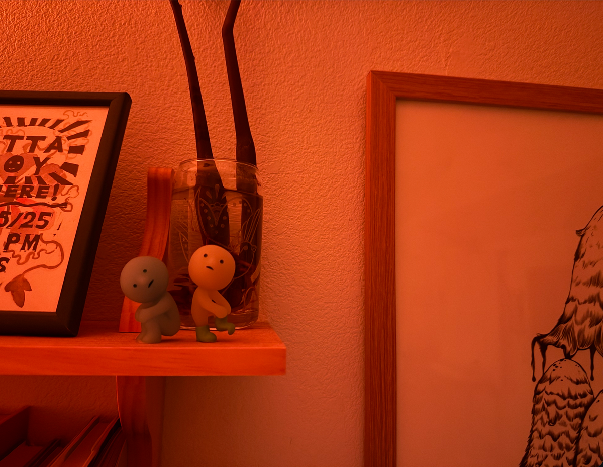 Who is hanging in my house via the third realm?