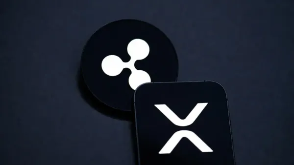 Ripple Moves $442 M in XRP As US Banks Gain Crypto Fee Access