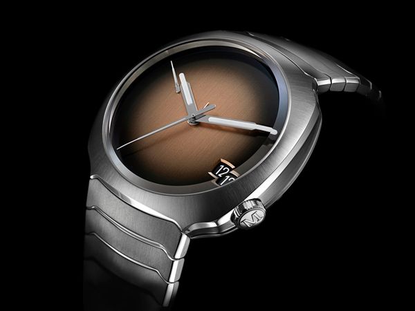 The H. Moser & Cie. Streamliner Perpetual Calendar Concept Smoked Salmon: A Minimalist Marvel