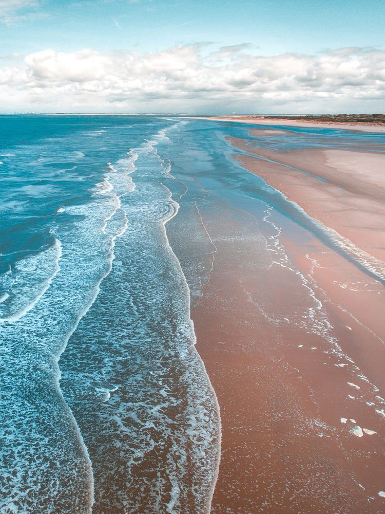 Midsummer: Waves
