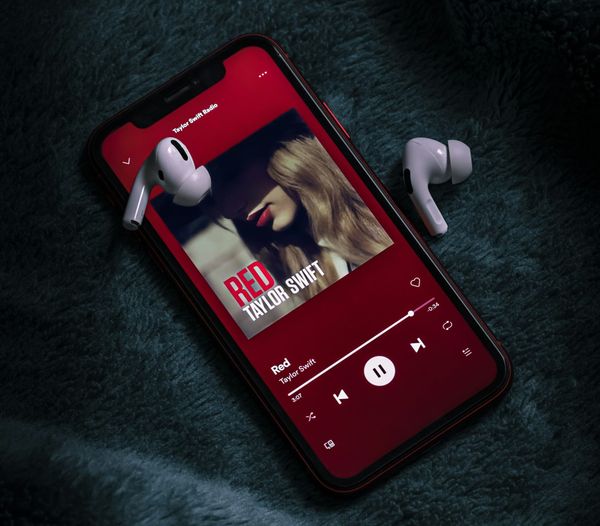 The Psychological Paradox of Taylor Swift Deepfakes: Unveiling the Dark Reality