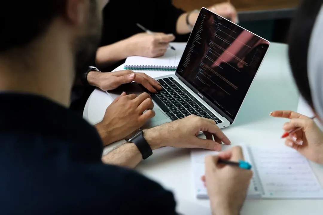 Zoom compra Common Room para meter agentes de IA en sus equipos de ventas