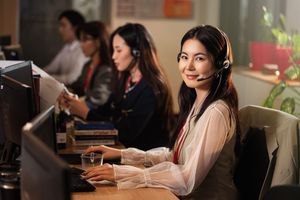 xAI lanza Grok Voice Agent Builder: monta un agente de voz sin codigo en 2 minutos