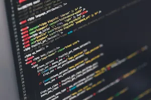 Claude Code estrena navegador propio en el escritorio para leer webs sin abrir Chrome